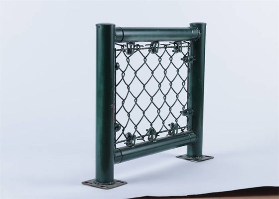 qualité  Chain Link Wire Mesh Fence Corrosion Resistant Plus Razor Wire Mesh Fencing usine