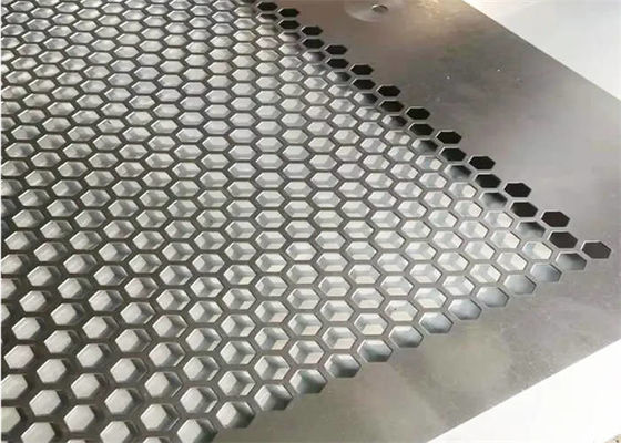 qualité  Decorative Perforated Metal Architectural Wire Mesh Round Hole usine
